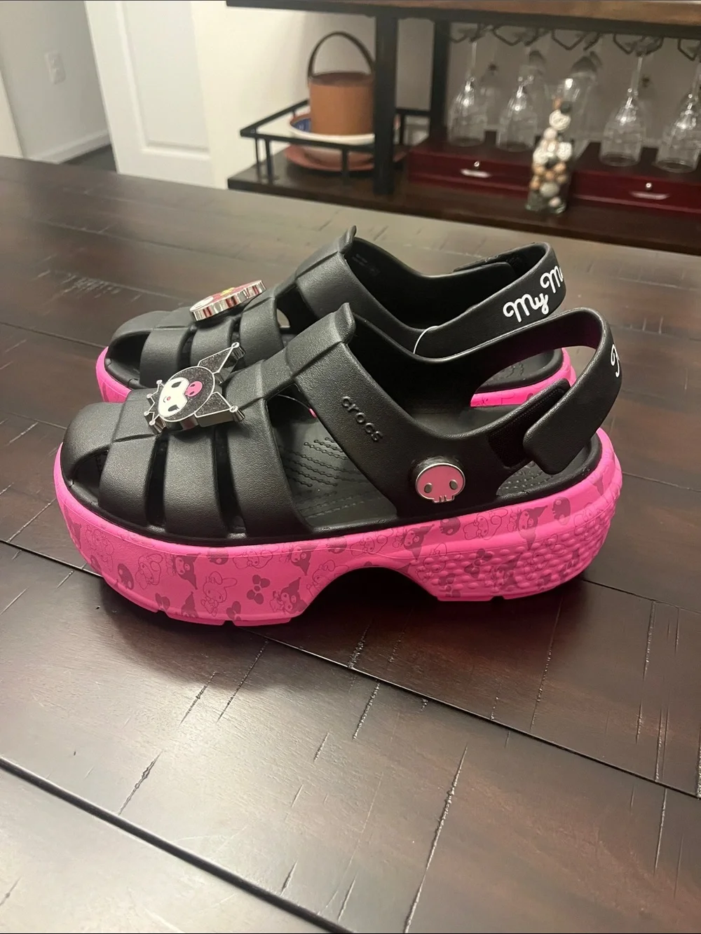 Crocs Hello Kitty My Melody Kuromi Stomp Sandals Shoes new Women’s Sizes_7